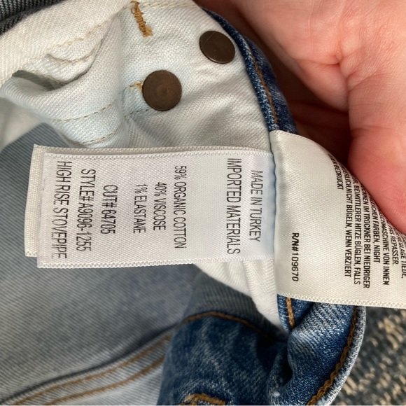 Agolde Light Wash Straight-Leg Jeans - Picture 4 of 8